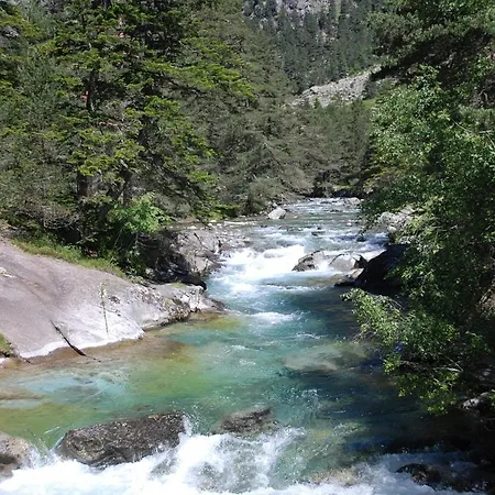 Les Hotes Pyrenees Capvern